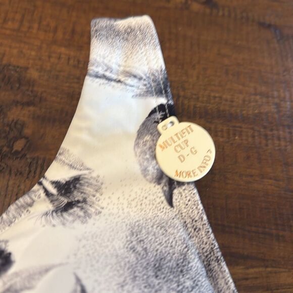 Artesands Maluridae Delacroix Tankini Top - Picture 3 of 10